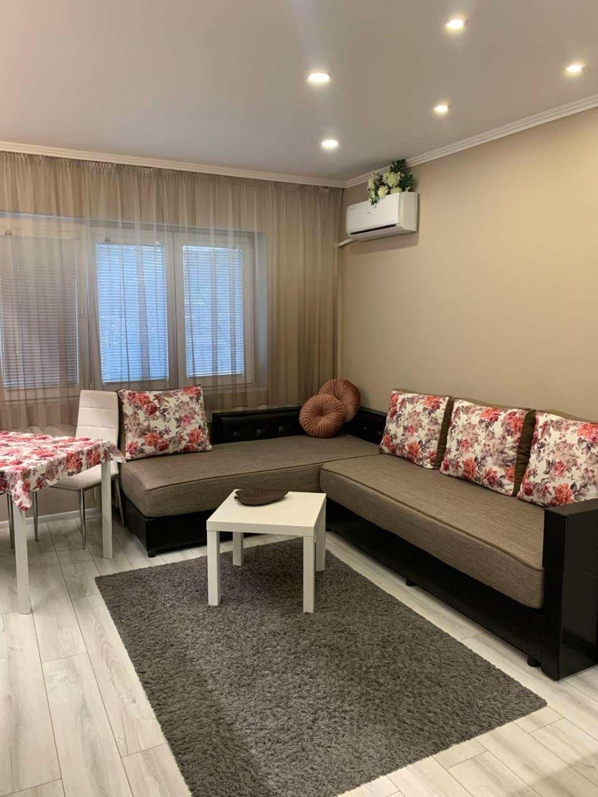 Harmony Centrally Located Studio Sofia Exteriör bild